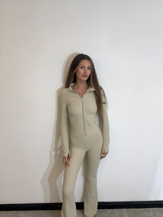 Ribbed Contouring Sports Jacket and Flared Leg Leggings Two Piece Gym Set