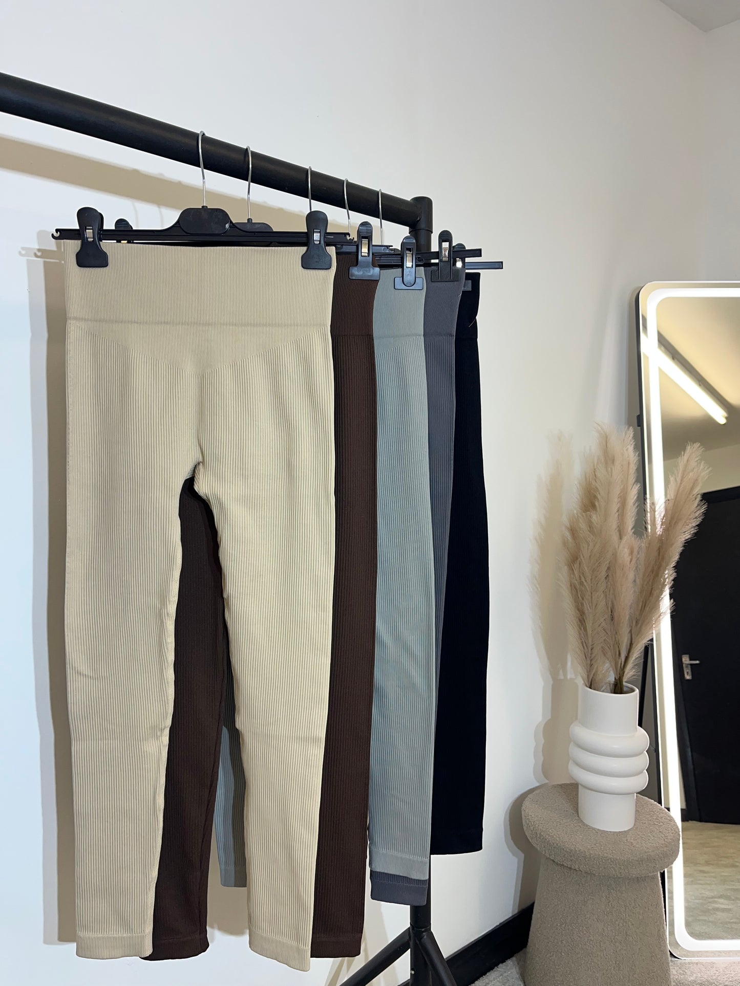 Seamless Stretch Rib Leggings