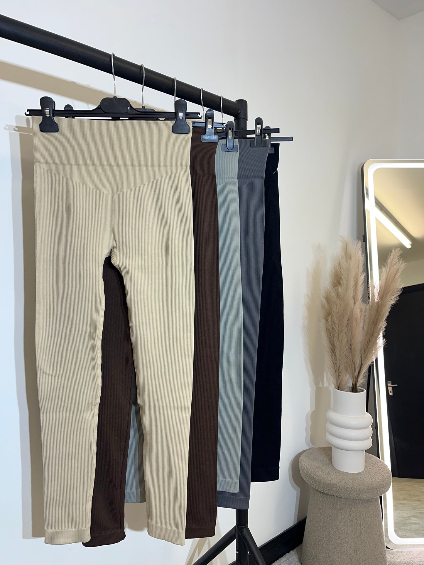 Seamless Stretch Rib Leggings