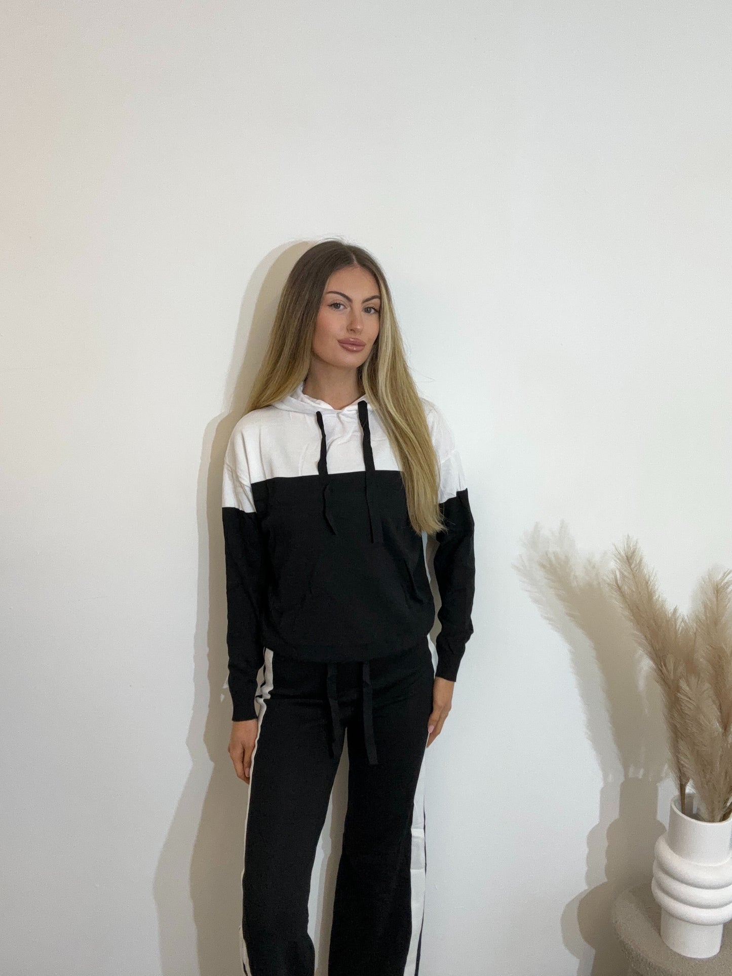 Knitted Lightweight Contrast Hoodie and Trouser Set